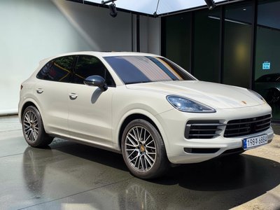 PORSCHE CAYENNE - 1