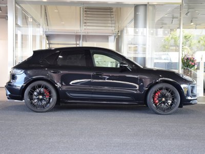 PORSCHE MACAN - 3