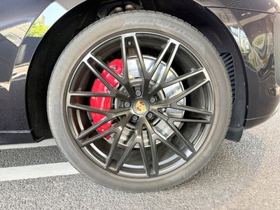 PORSCHE MACAN - 7