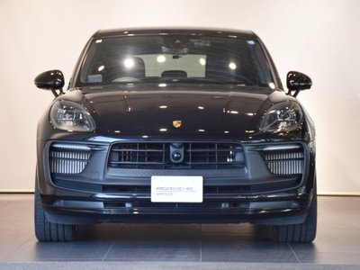 PORSCHE MACAN - 5