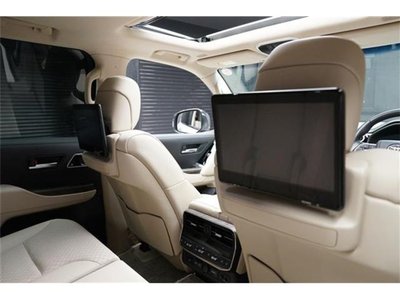 صورة مصغرة 37 لـ 2023 Toyota LAND CRUISER 300