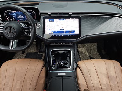 MERCEDES-BENZ E-CLASS - 4