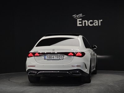 MERCEDES-BENZ E-CLASS - 3