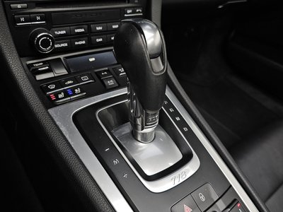 صورة مصغرة 12 لـ 2018 Porsche 718