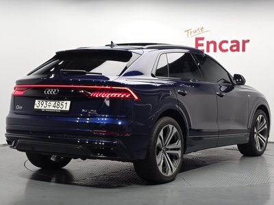 2023 AUDI Q8 photo 4