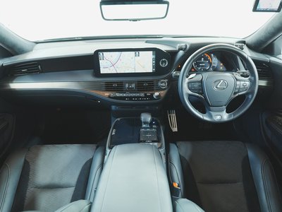 2022 Lexus LS 缩略图 2