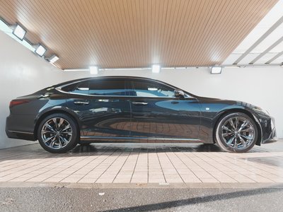 2022 Lexus LS 缩略图 8