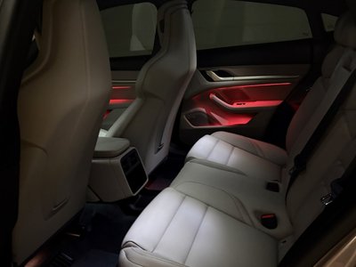 2025 Porsche TAYCAN photo 8