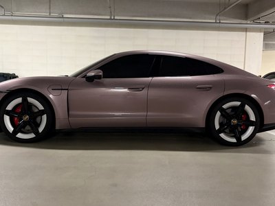 2025 Porsche TAYCAN photo 7