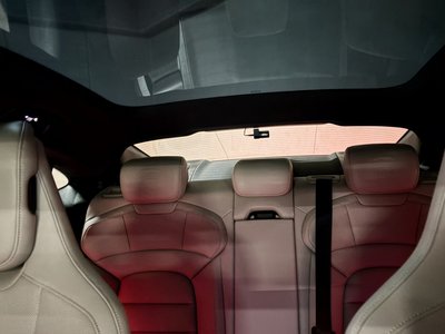 2025 Porsche TAYCAN thumbnail 18