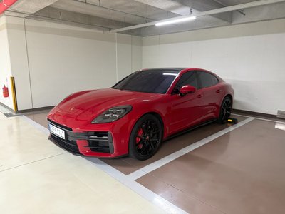 صورة 1 لـ 2025 Porsche PANAMERA