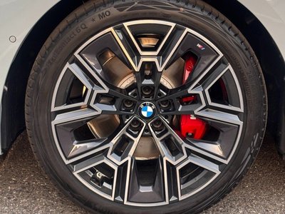 صورة 5 لـ 2025 BMW 5 SERIES