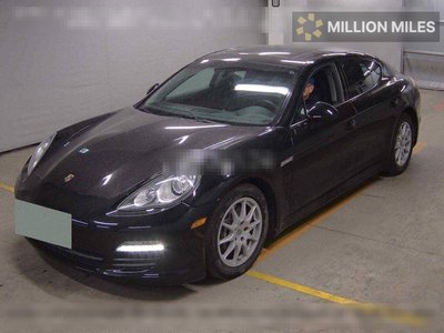 PORSCHE PANAMERA - 4