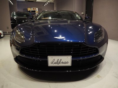 ASTON MARTIN DB11 - 6