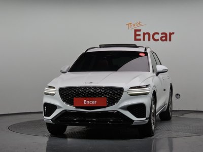 صورة 2 لـ 2021 GENESIS GV70