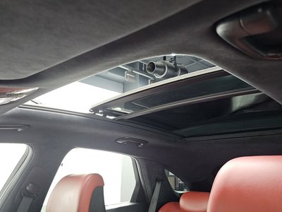 2021 Genesis GV70 — миниатюра 27