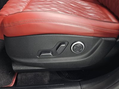 2021 Genesis GV70 — миниатюра 33