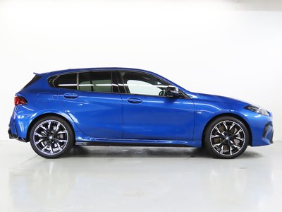 2025 BMW 1 SERIES photo 8