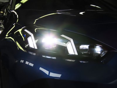 2025 BMW 1 SERIES — миниатюра 23