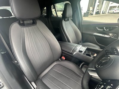 MERCEDES-BENZ EQE - 4