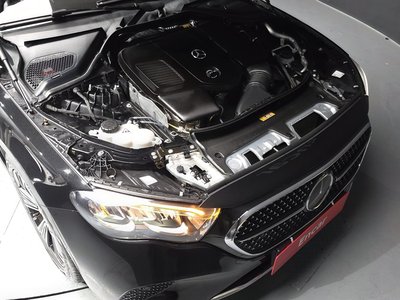 MERCEDES-BENZ E-CLASS - 7