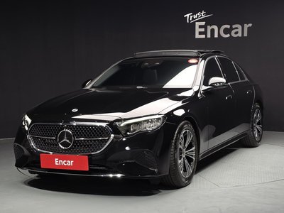 MERCEDES-BENZ E-CLASS - 1