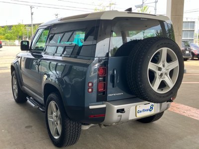 LAND ROVER DEFENDER - 4