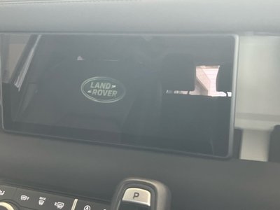 LAND ROVER DEFENDER - 10