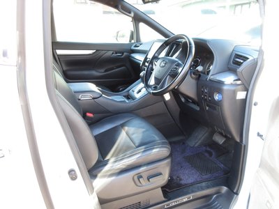 TOYOTA VELLFIRE - 6