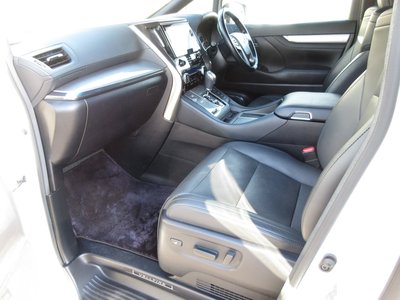 TOYOTA VELLFIRE - 8