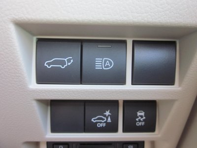 2026 Toyota LAND CRUISER 300 — миниатюра 33