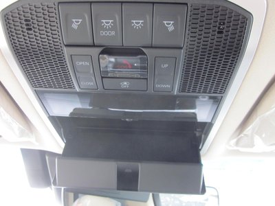 2026 Toyota LAND CRUISER 300 — миниатюра 35