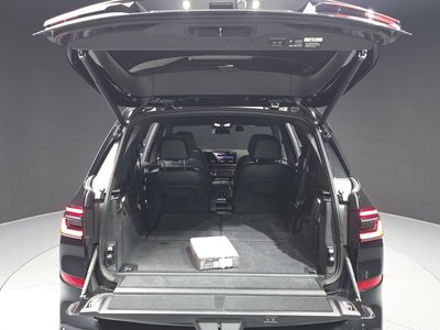 2025 BMW X7 缩略图 26