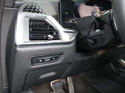2025 BMW X7 缩略图 29