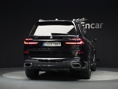 2025 BMW X7 照片 4