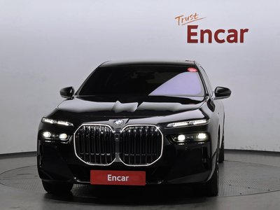 BMW 7 SERIES - 2