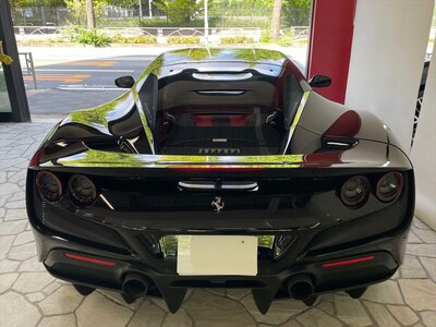 FERRARI F8 TRIBUTO - 5