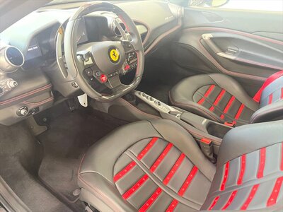 FERRARI F8 TRIBUTO - 10
