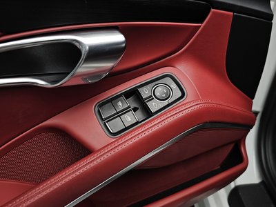صورة مصغرة 21 لـ 2021 Porsche 718