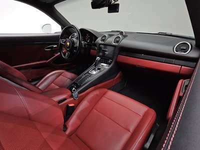 صورة 5 لـ 2021 Porsche 718