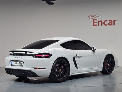صورة 4 لـ 2021 Porsche 718