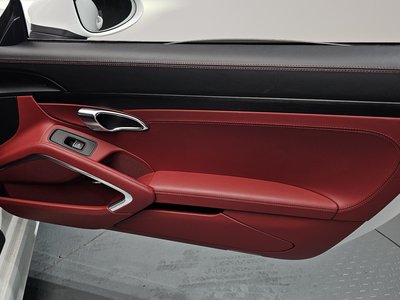 صورة مصغرة 15 لـ 2021 Porsche 718