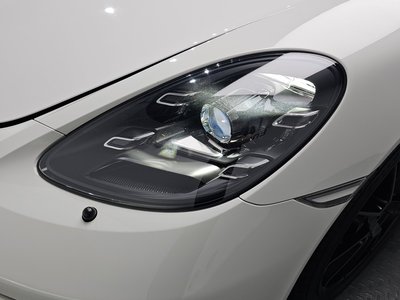 صورة 9 لـ 2021 Porsche 718