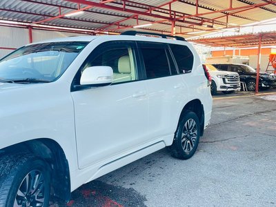 TOYOTA LAND CRUISER PRADO - 7