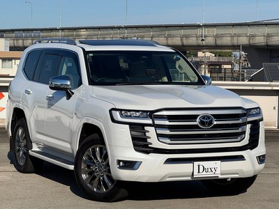 TOYOTA LAND CRUISER 300 - 7