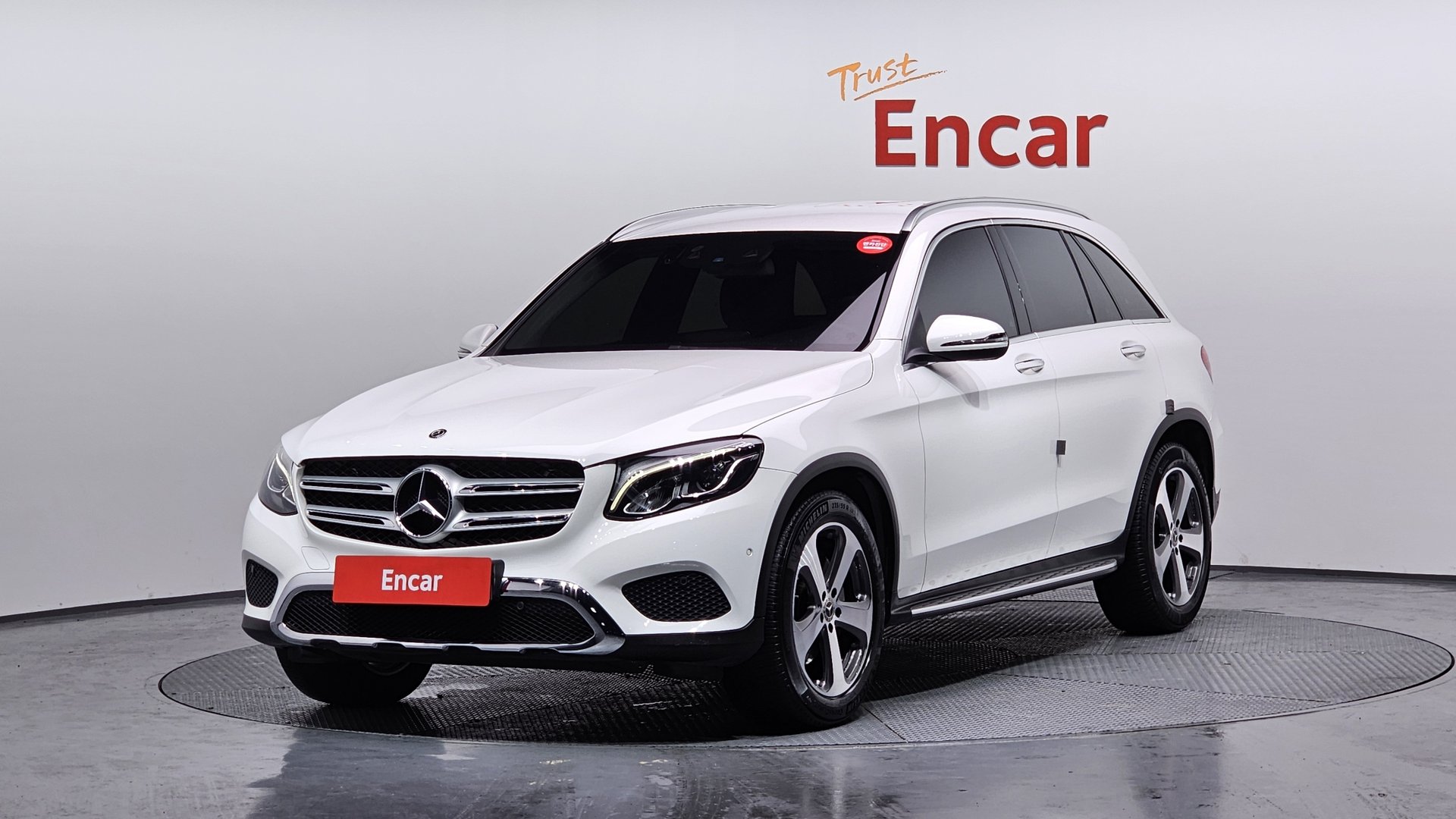 MERCEDES-BENZ GLC - View 1