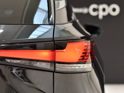 صورة 6 لـ 2023 Lexus RX