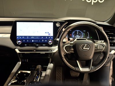2023 Lexus RX — миниатюра 11