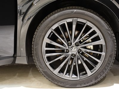2023 Lexus RX — миниатюра 16