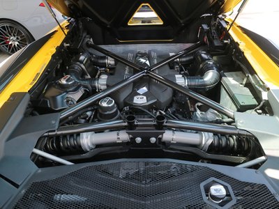 2016 Lamborghini AVENTADOR ROADSTER 缩略图 18